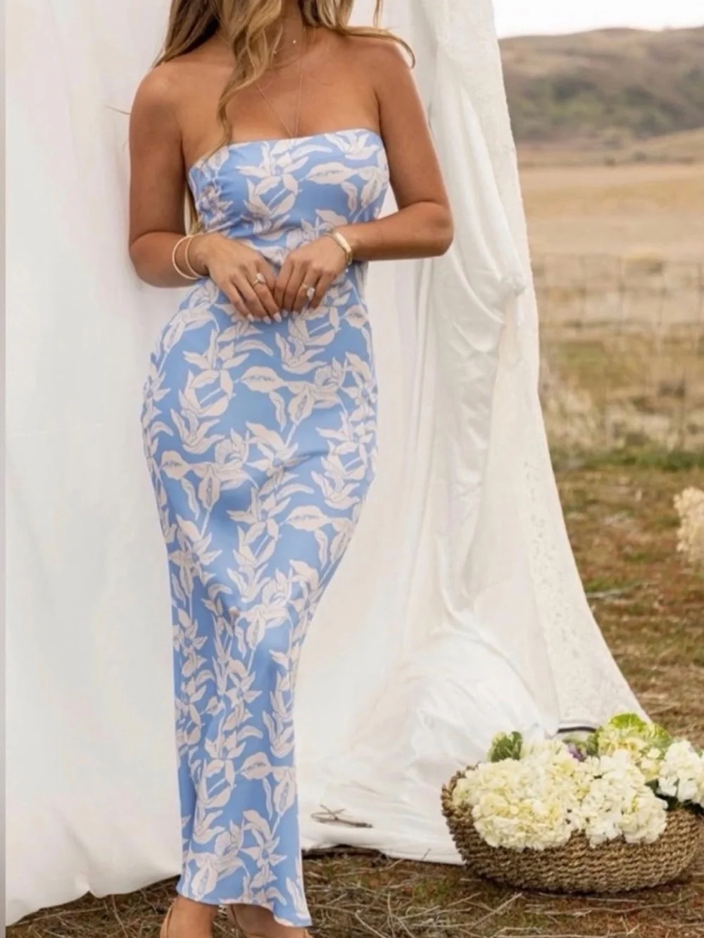 RESA Anna Slip Dress (Jojo Fletcher collection) - Picture 1 of 3